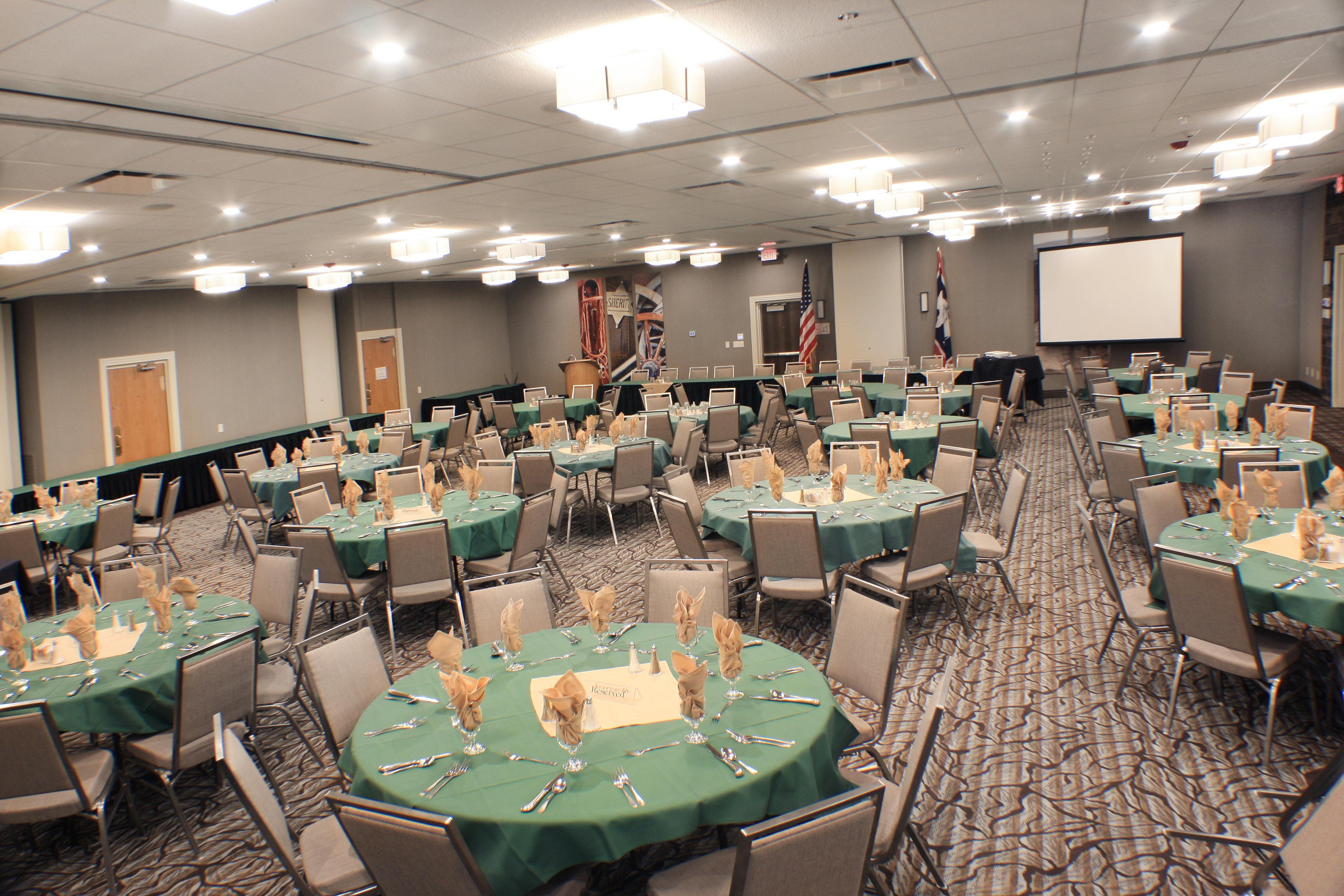 Holiday Inn Cody - Convention Center By Ihg Exterior photo